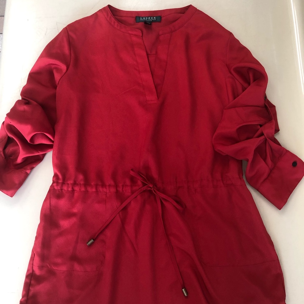 LAUREN Ralph Lauren pretty red top -petite